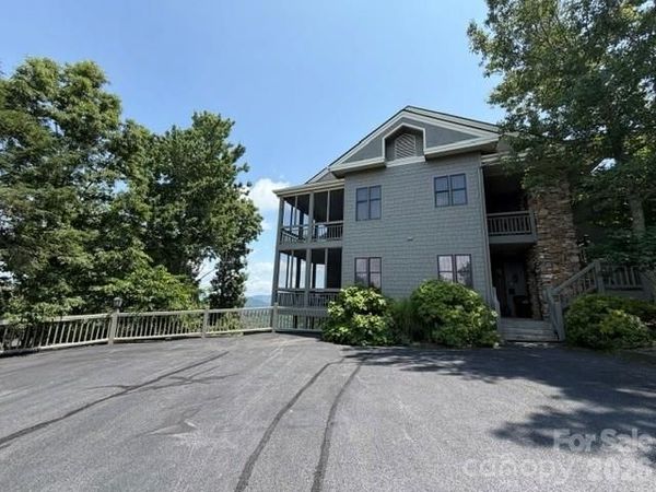 81 Stoney Falls Loop, Unit C3, Burnsville, NC 28714