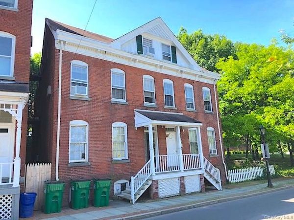 140 Union Street , Poughkeepsie, NY 12601