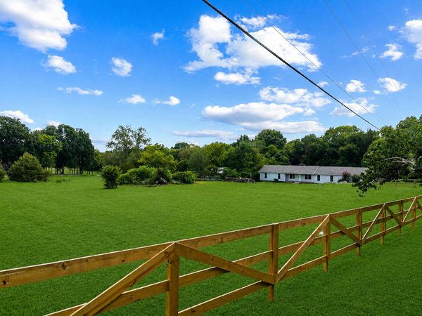 1084 Taylorsville Rd , Lebanon, TN 37087