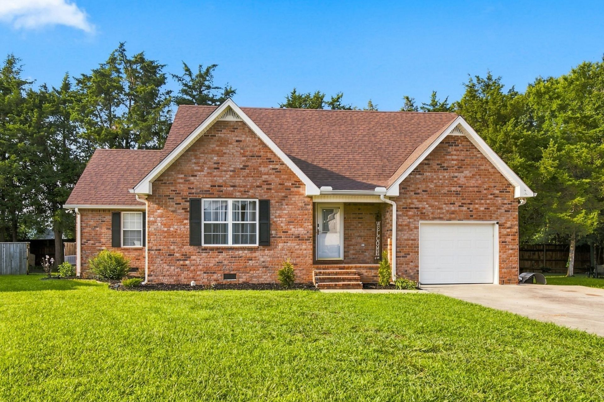 1537 John Galt Dr Lebanon, TN 37087