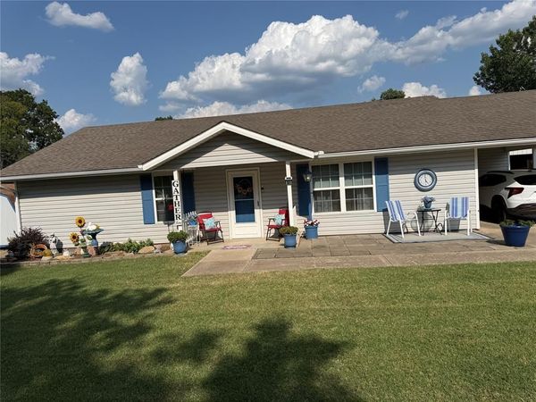 521 N Ballard Street, Maud, OK 74854