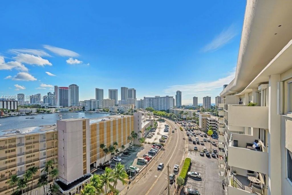 401 Golden Isles Dr , Unit 1116, Hallandale Beach, FL 33009 Photo