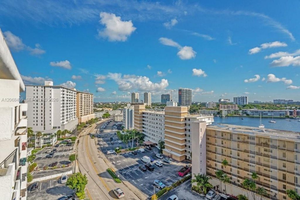 401 Golden Isles Dr , Unit 1116, Hallandale Beach, FL 33009 Photo