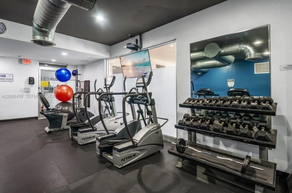 401 Golden Isles Dr , Unit 1116, Hallandale Beach, FL 33009 Photo