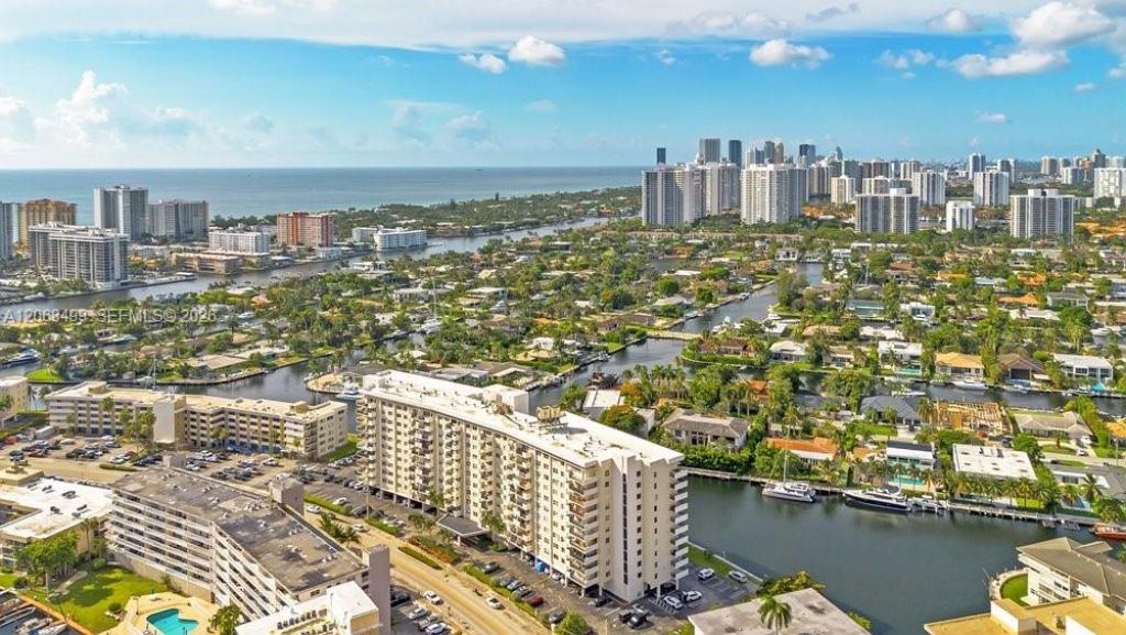 401 Golden Isles Dr , Unit 1116, Hallandale Beach, FL 33009 Photo