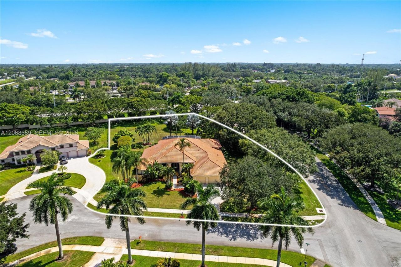 10660 SW 44th Ct, Davie, FL 33328 Photo