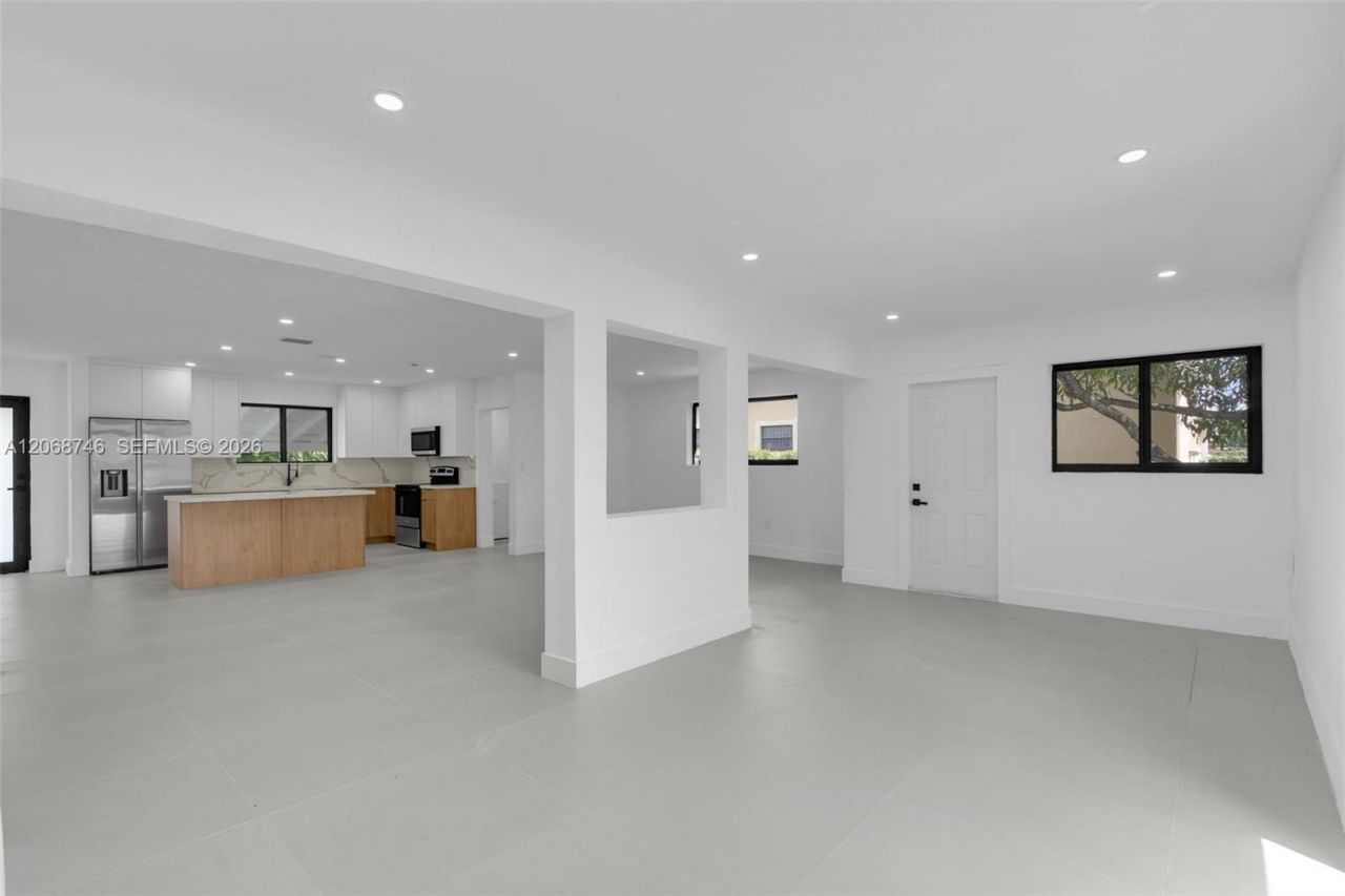 18425 NW 23rd Ave, Miami Gardens, FL 33056 Photo
