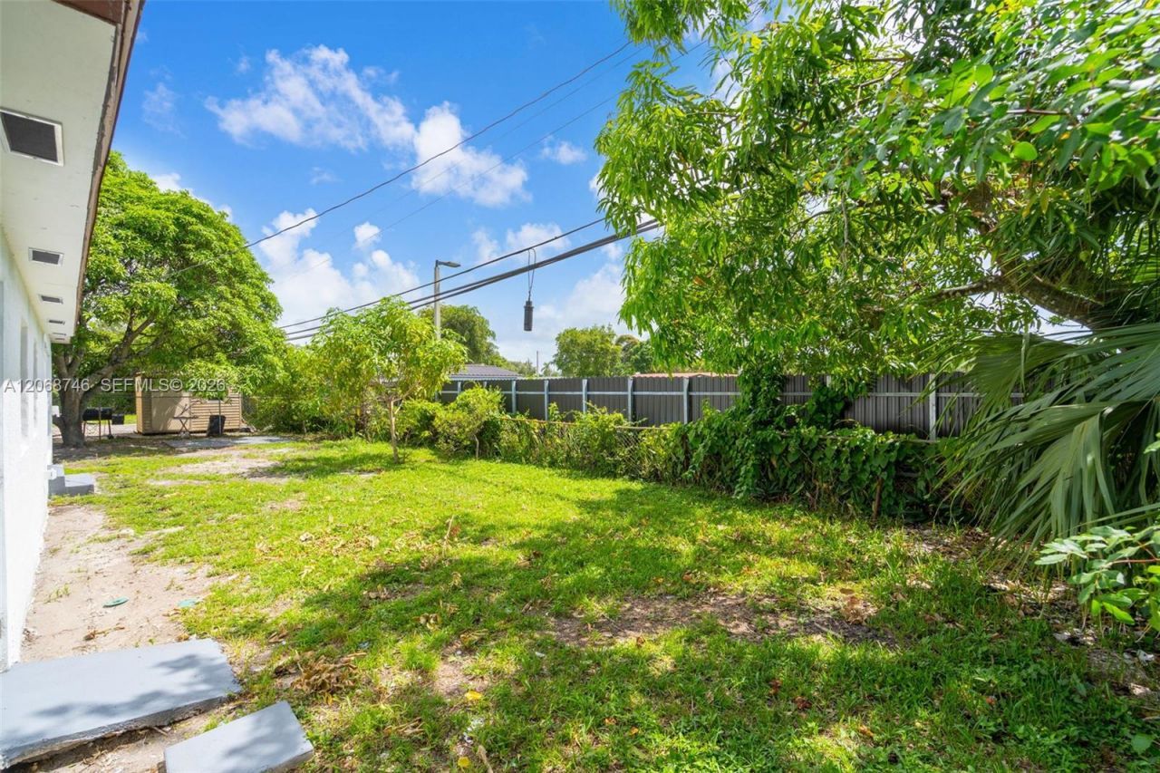 18425 NW 23rd Ave, Miami Gardens, FL 33056 Photo