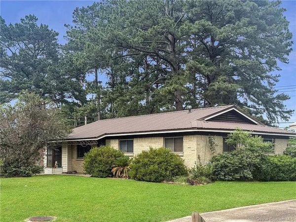 204 Ivy , New Llano, LA 71461