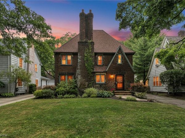 3295 Glencairn Road, Shaker Heights, OH 44122