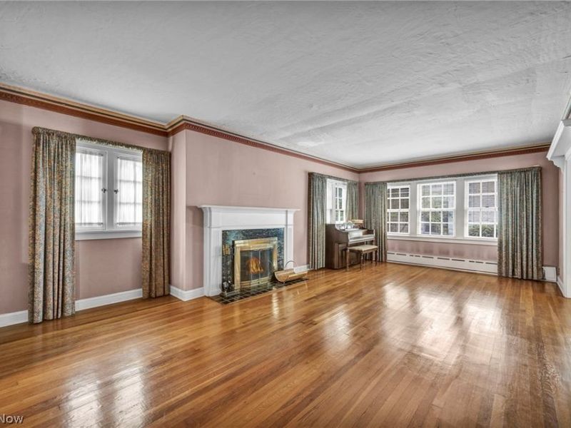 3295 Glencairn Road, Shaker Heights, OH 44122 Photo 3