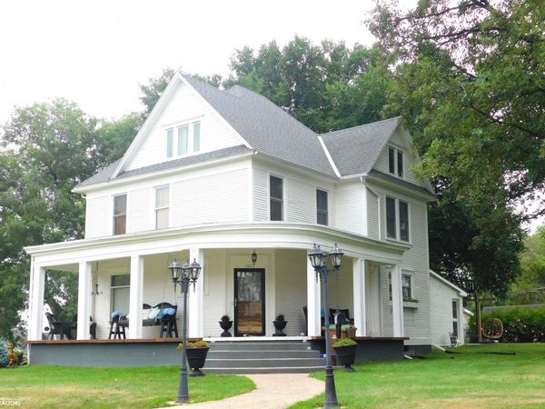 1523 1st Avenue S, Denison, IA 51442