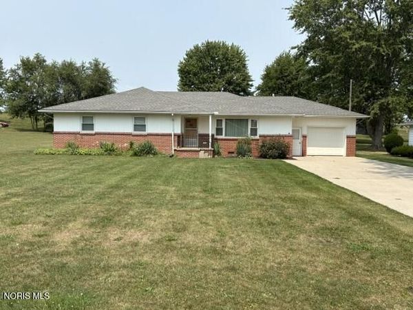 105 W School Street , Florida, OH 43545