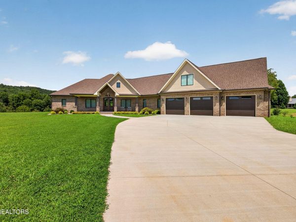 3542 Seven Springs Rd, Cookeville, TN 38506