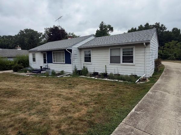 5718 Parkdale Drive, Shelby Township, Mi 48317