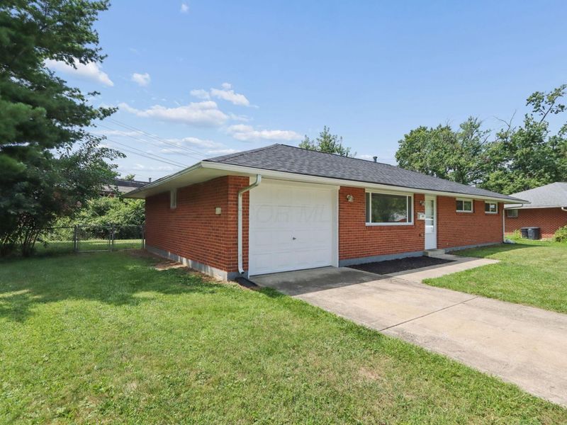 6267 Brauning Drive , Reynoldsburg, OH 43068 Photo 4