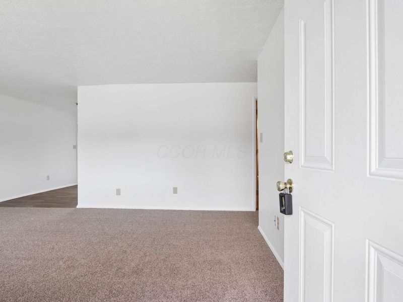 6267 Brauning Drive , Reynoldsburg, OH 43068 Photo 5