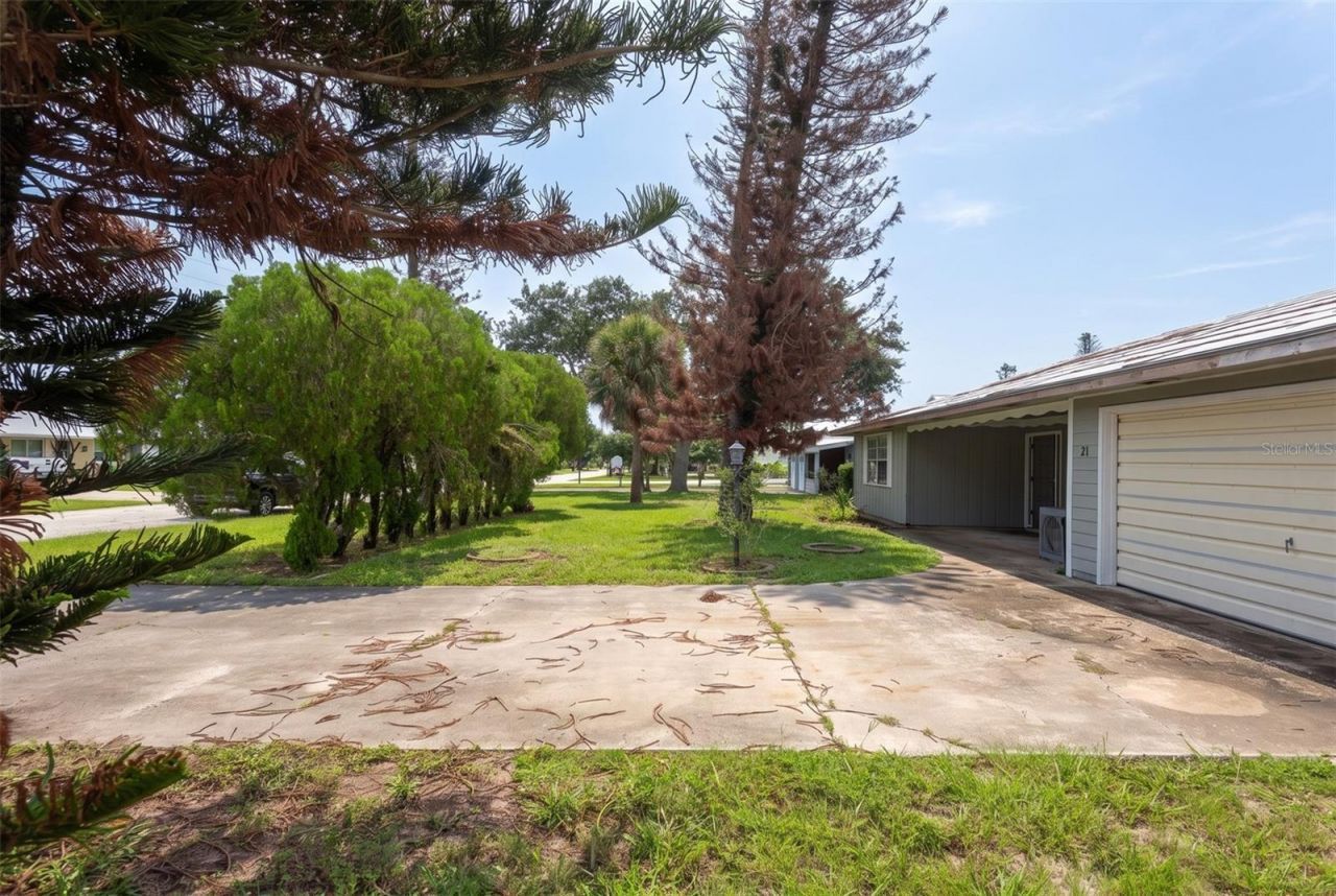 21 Cunningham Drive, New Smyrna Beach, FL 32168 Photo