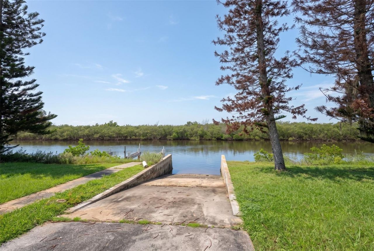 21 Cunningham Drive, New Smyrna Beach, FL 32168 Photo