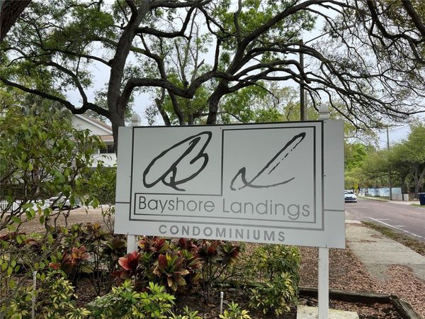5221 BAYSHORE BOULEVARD , Unit 29, TAMPA, FL 33611