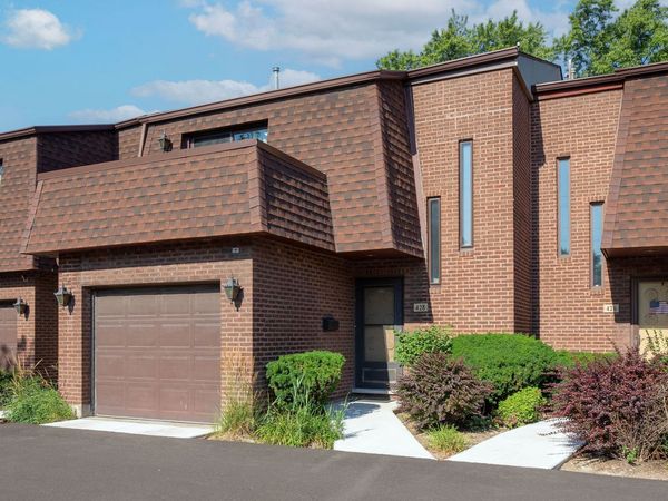 428 S Dee Road , Park Ridge, IL 60068