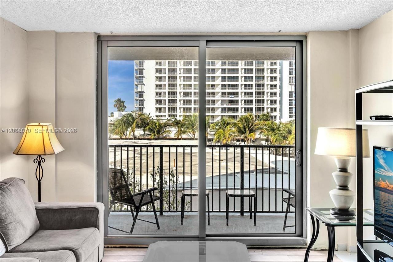 9273 Collins Ave , Unit 308, Surfside, FL 33154 Photo