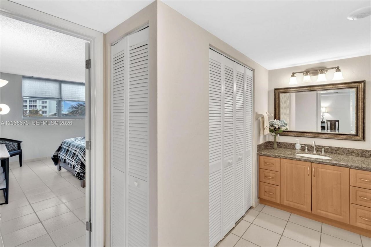 9273 Collins Ave , Unit 308, Surfside, FL 33154 Photo