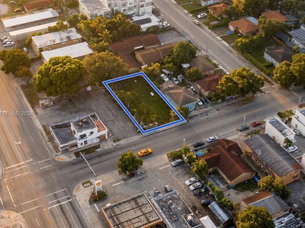2177 NW 28th St , Miami, FL 33142