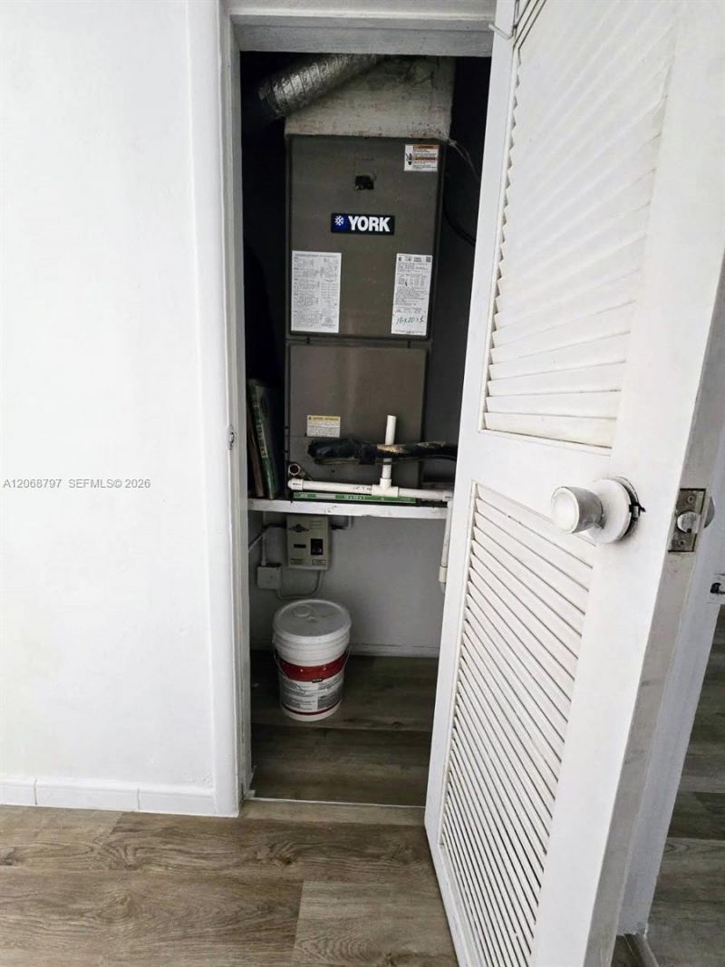 1255 Marseille , Unit 21, Miami Beach, FL 33141 Photo