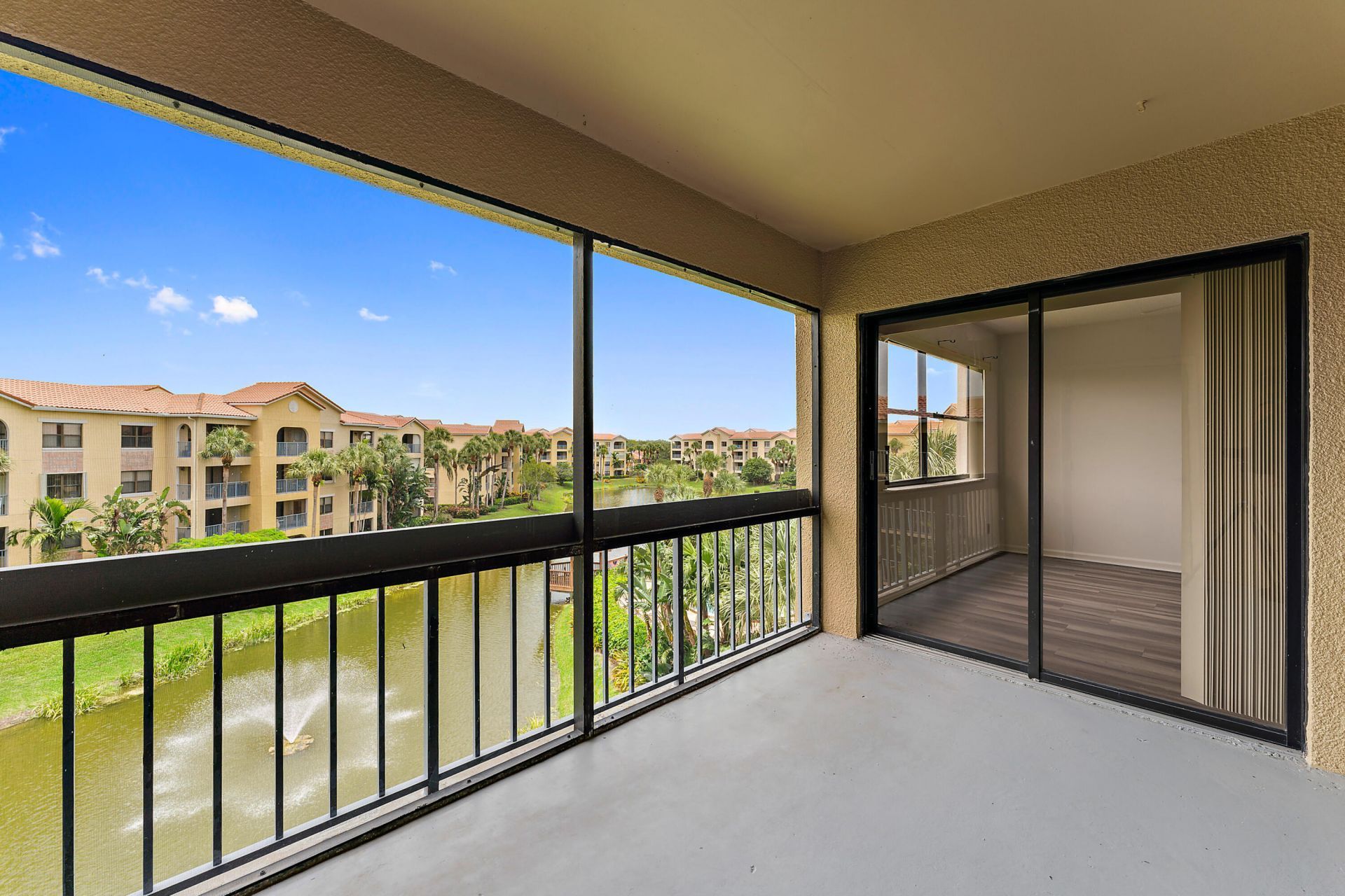 700 Uno Lago Drive, Unit 404, Juno Beach, FL 33408 Photo