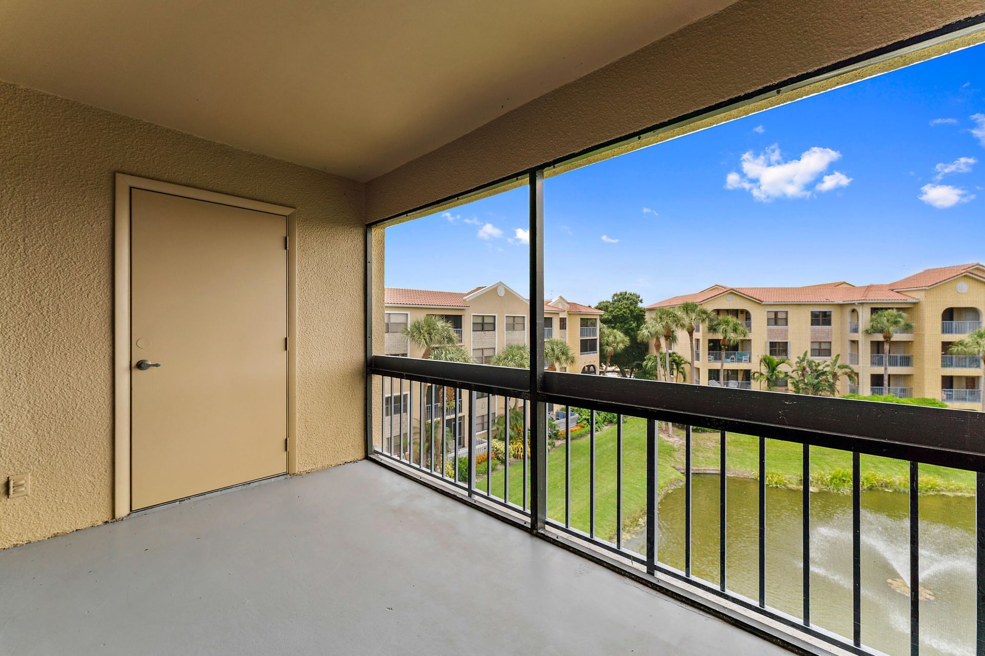 700 Uno Lago Drive, Unit 404, Juno Beach, FL 33408 Photo