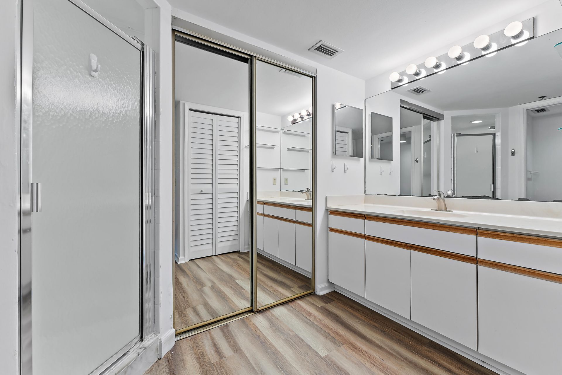 700 Uno Lago Drive, Unit 404, Juno Beach, FL 33408 Photo