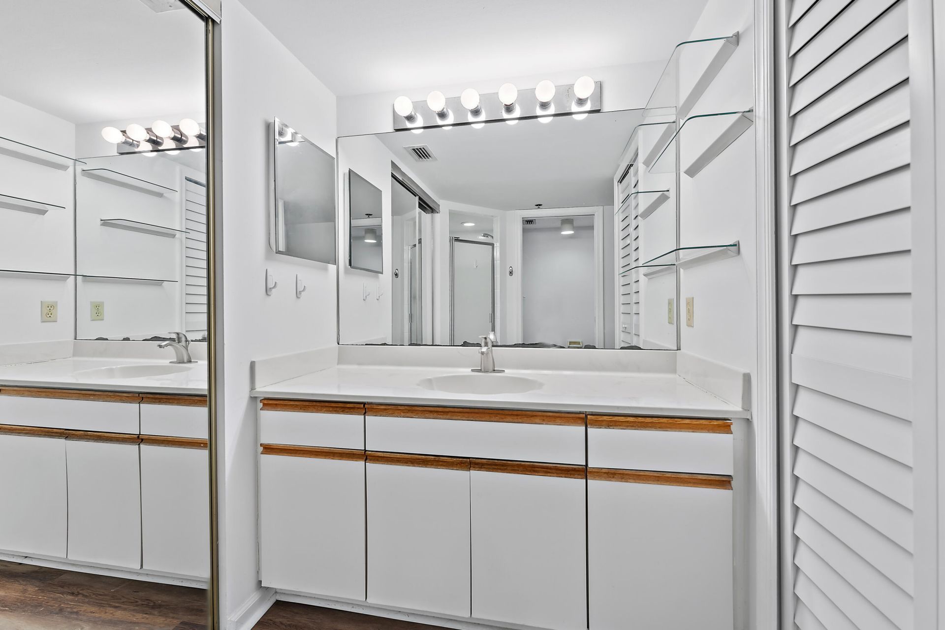 700 Uno Lago Drive, Unit 404, Juno Beach, FL 33408 Photo