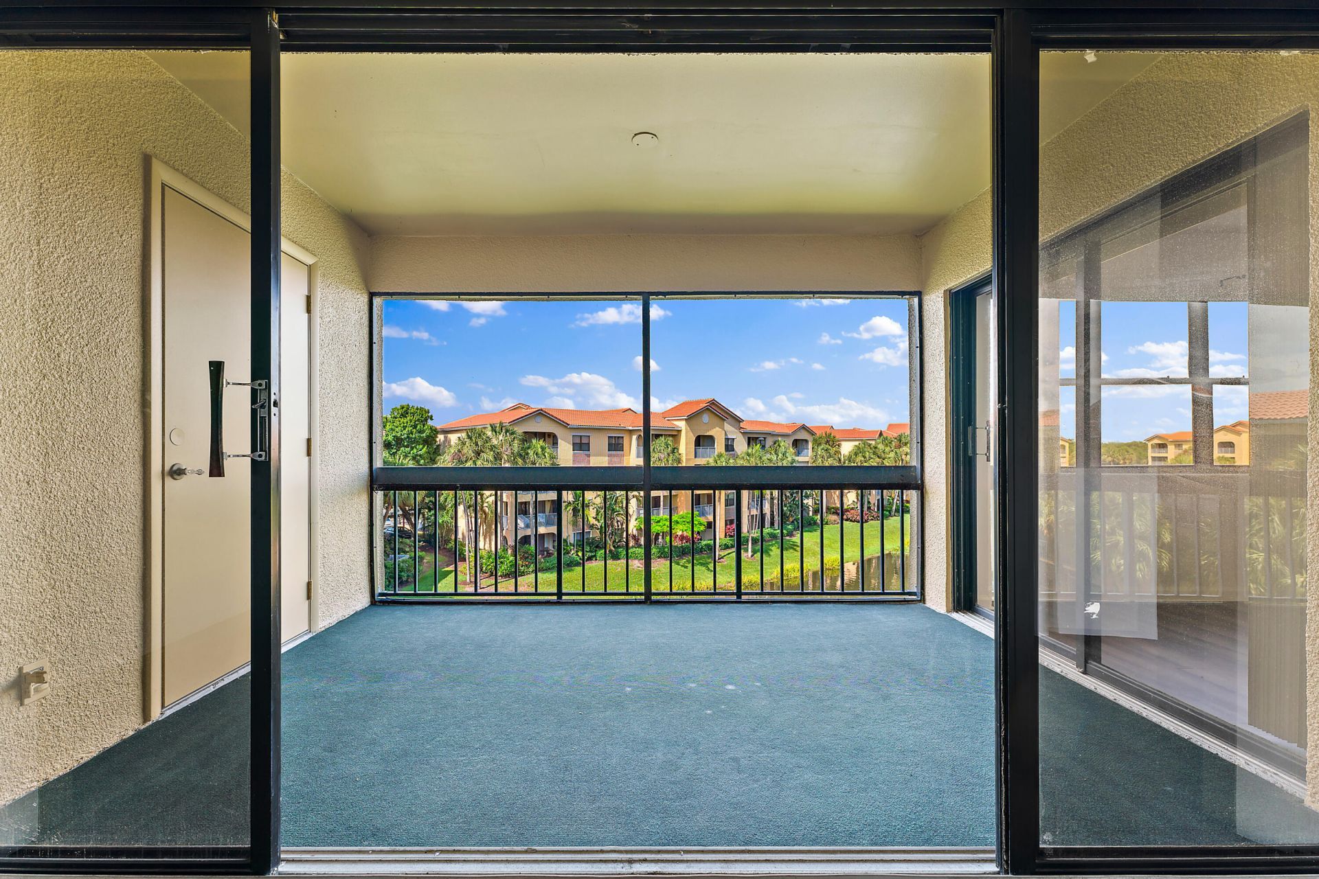 700 Uno Lago Drive, Unit 404, Juno Beach, FL 33408 Photo