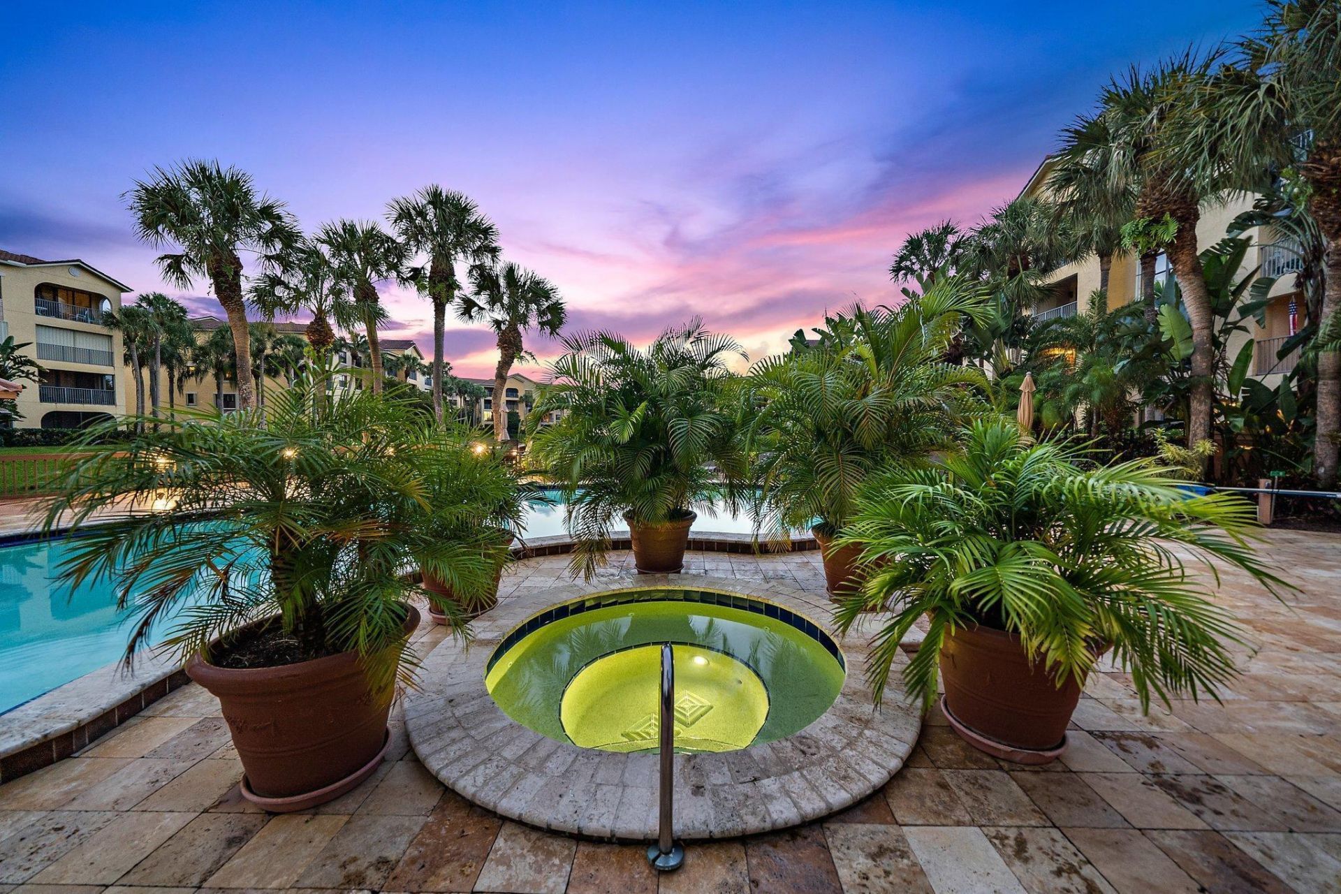 700 Uno Lago Drive, Unit 404, Juno Beach, FL 33408 Photo