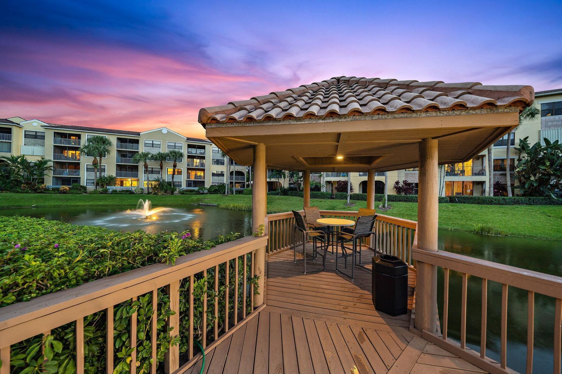 700 Uno Lago Drive, Unit 404, Juno Beach, FL 33408 Photo