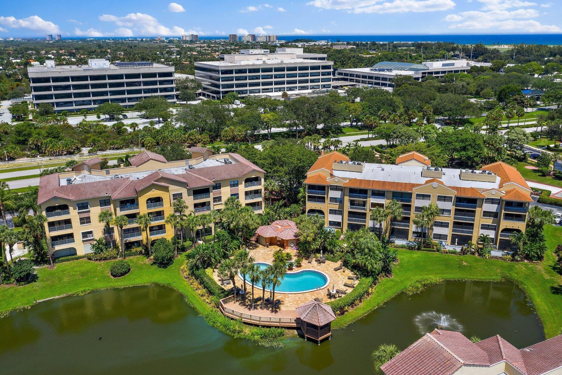 700 Uno Lago Drive, Unit 404, Juno Beach, FL 33408 Photo