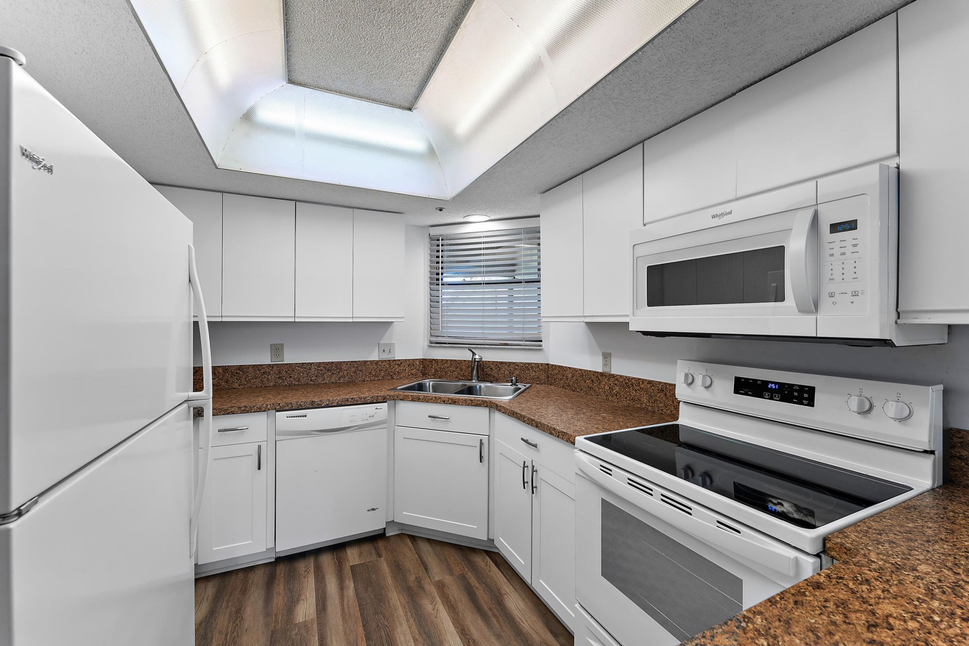 700 Uno Lago Drive, Unit 404, Juno Beach, FL 33408 Photo
