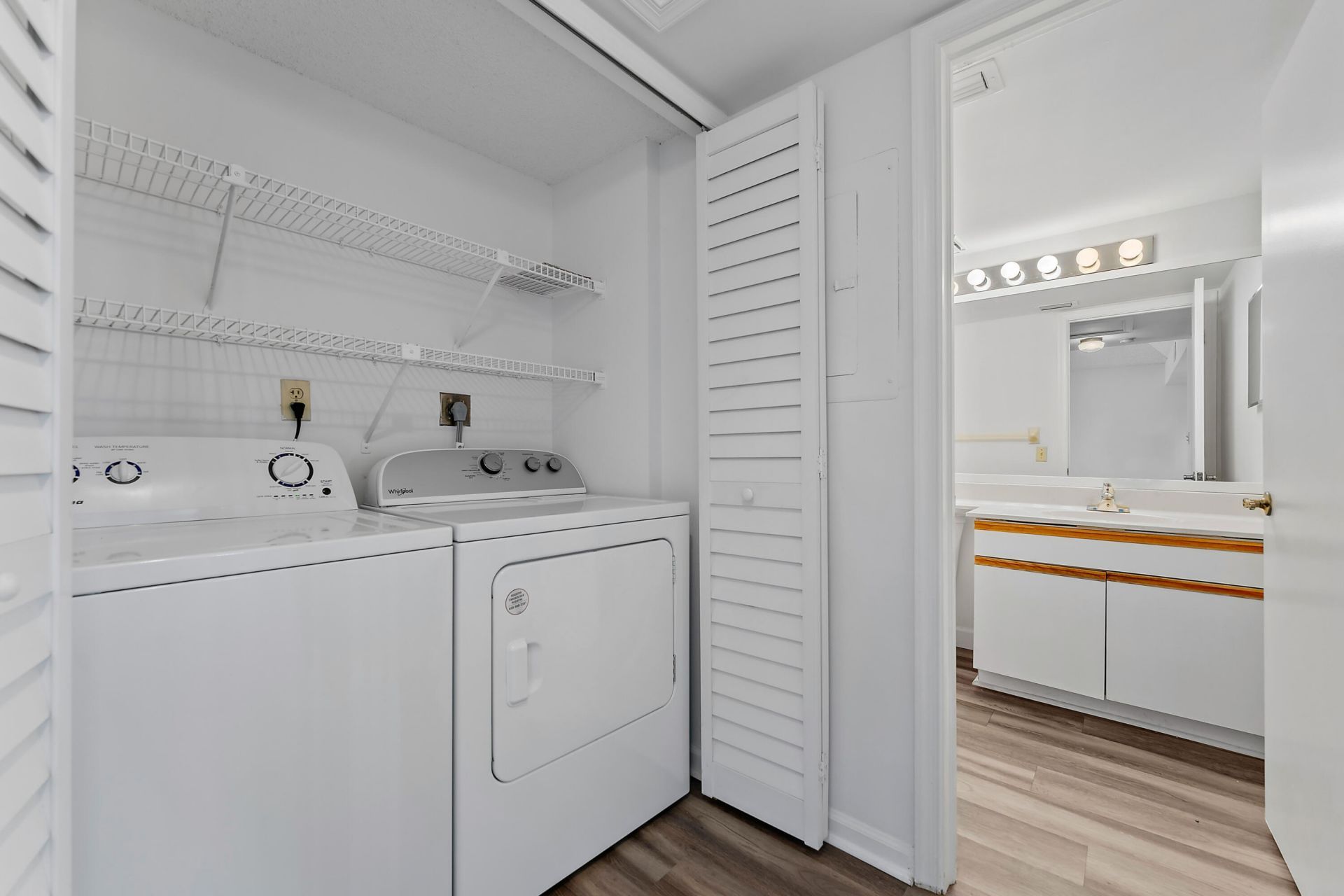 700 Uno Lago Drive, Unit 404, Juno Beach, FL 33408 Photo