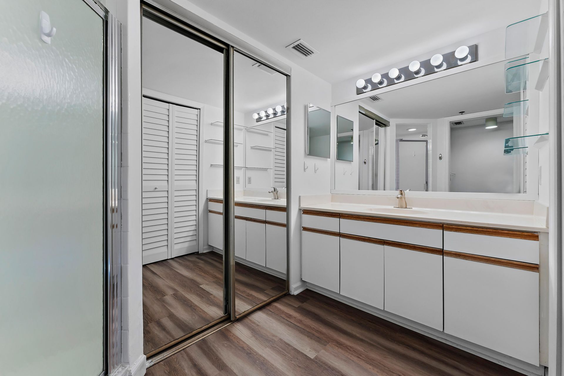 700 Uno Lago Drive, Unit 404, Juno Beach, FL 33408 Photo