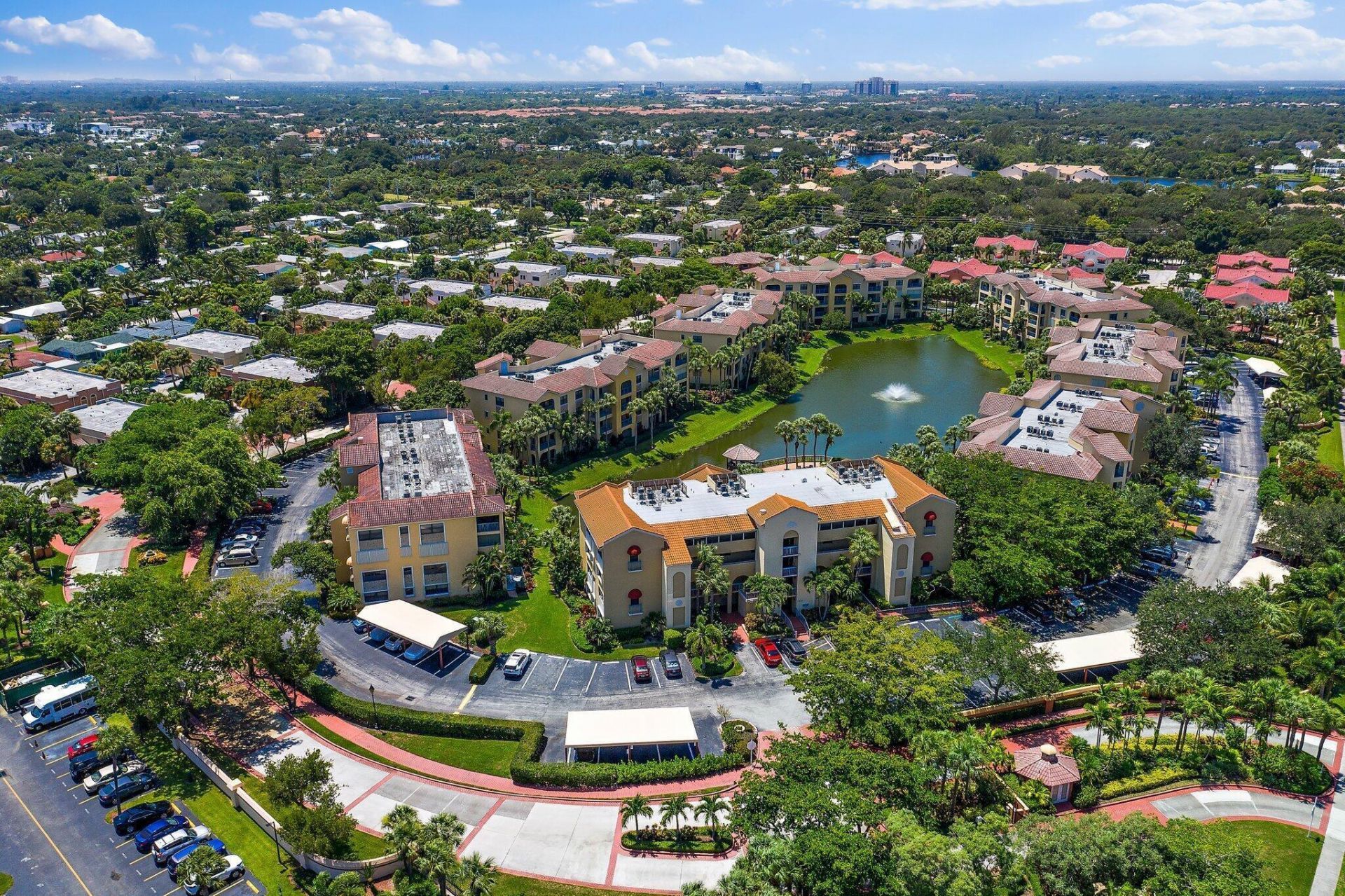700 Uno Lago Drive, Unit 404, Juno Beach, FL 33408 Photo