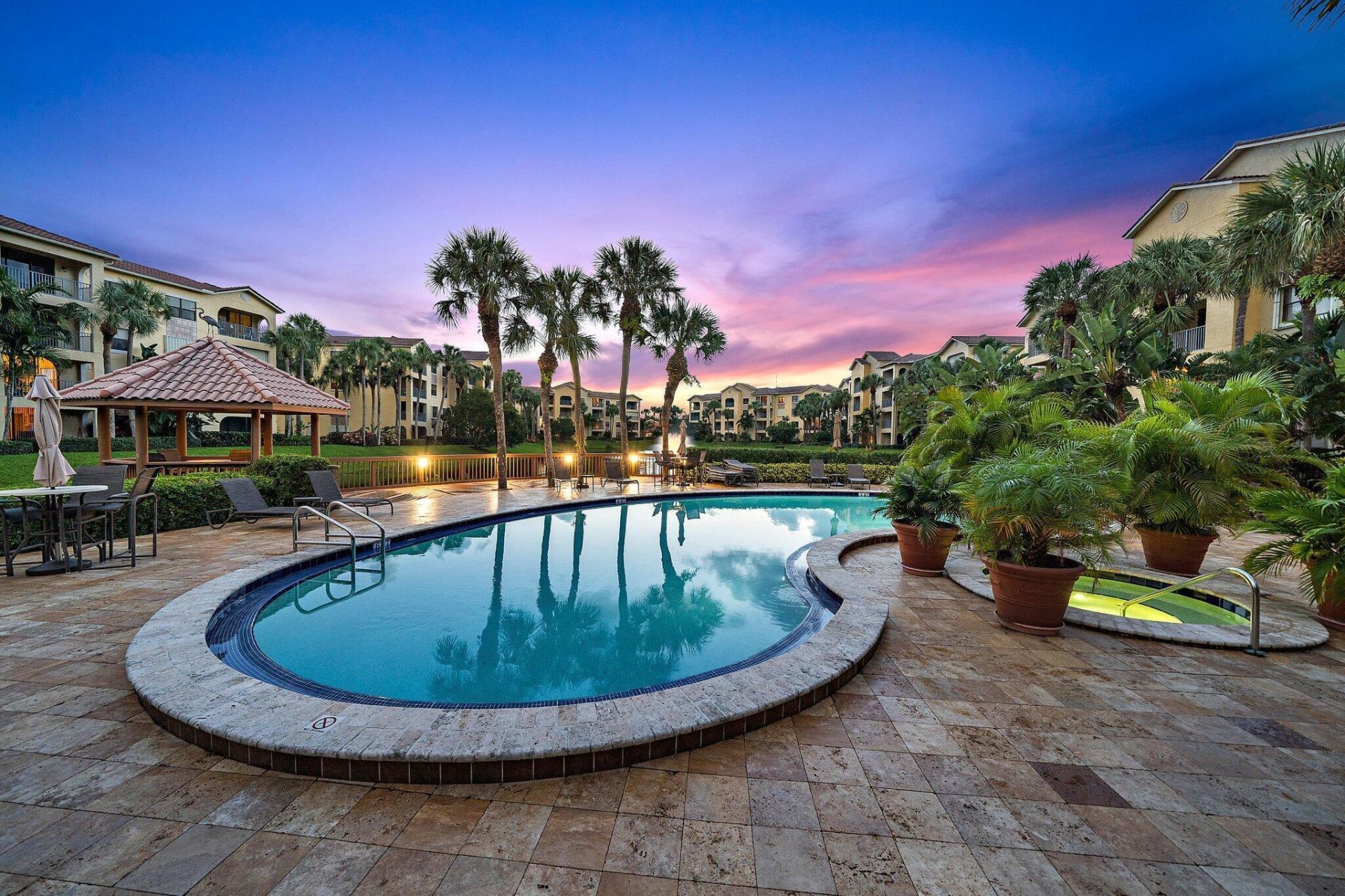 700 Uno Lago Drive, Unit 404, Juno Beach, FL 33408 Photo
