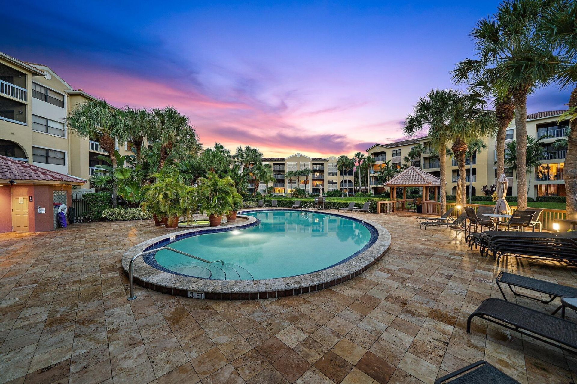 700 Uno Lago Drive, Unit 404, Juno Beach, FL 33408 Photo