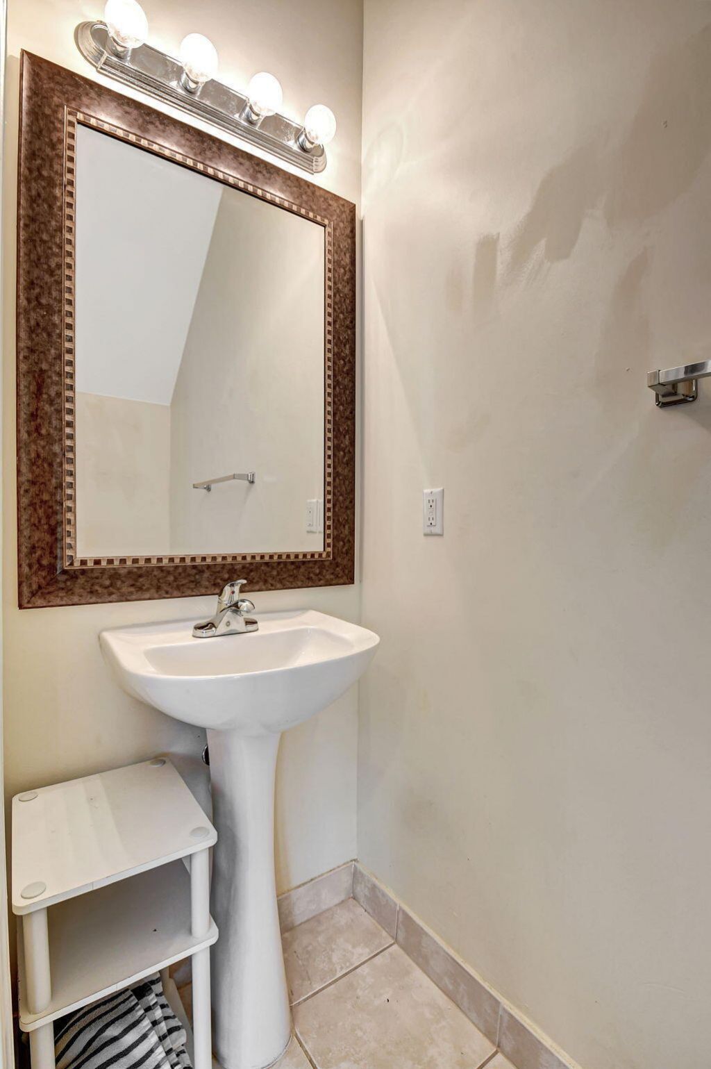 608 NW 25th Avenue, Boynton Beach, FL 33426 Photo