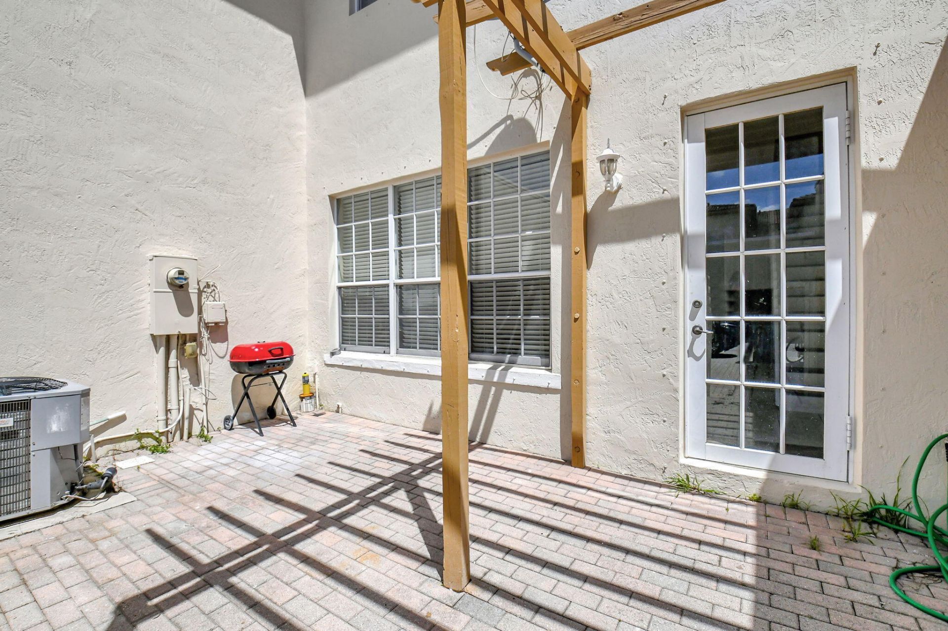 608 NW 25th Avenue, Boynton Beach, FL 33426 Photo