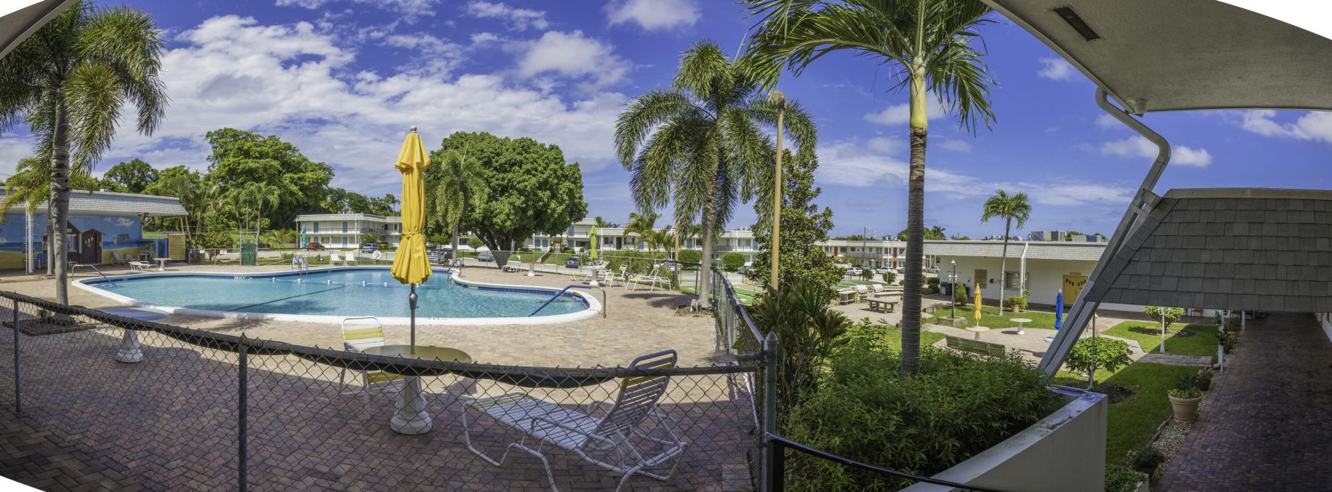3240 Lake Osborne Drive, Unit 109, Lake Worth Beach, FL 33461 Photo