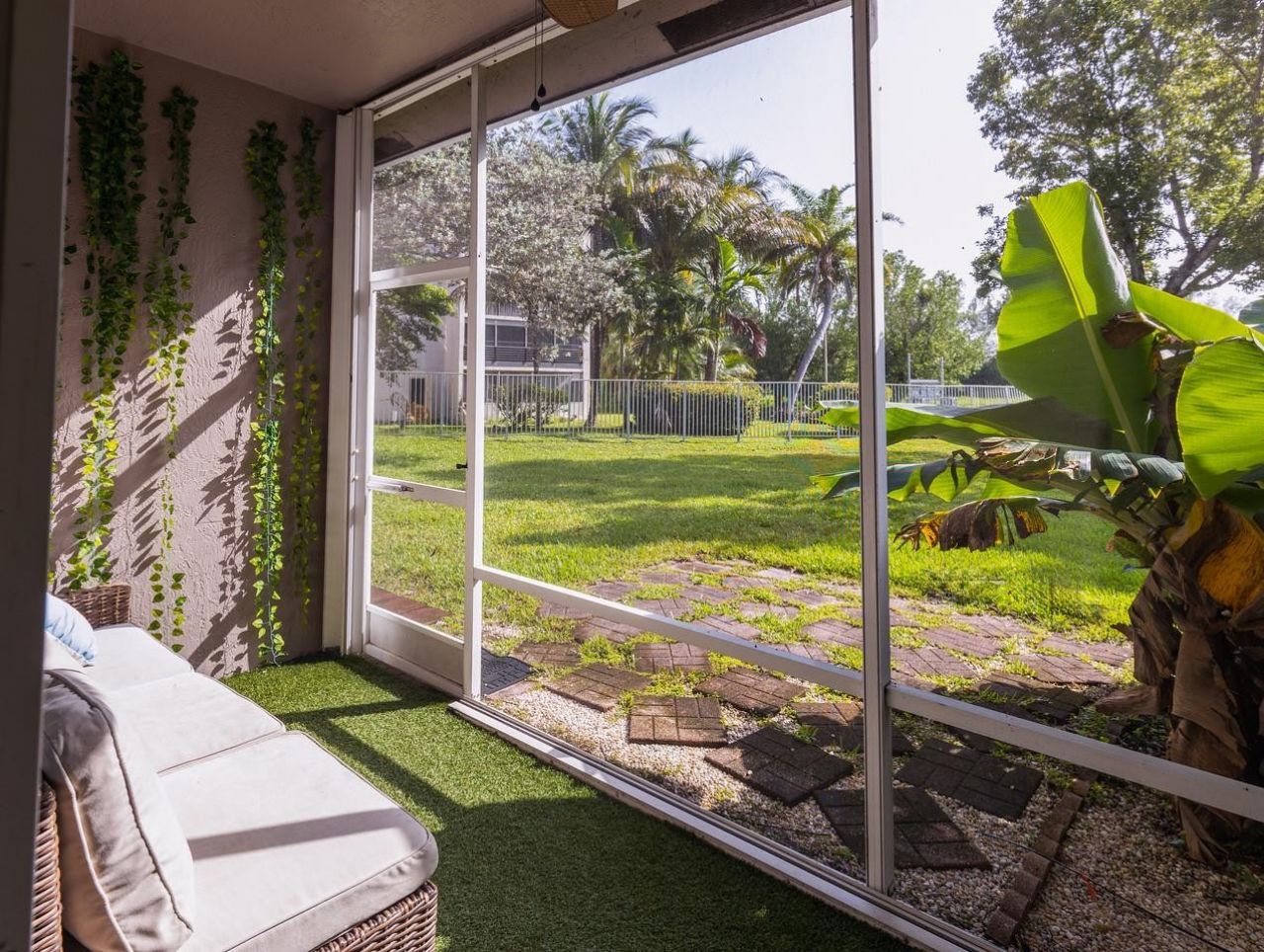 2491 Aragon Boulevard, Unit 2, Sunrise, FL 33322 Photo
