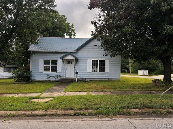 709 Walnut Street , Doniphan, MO 63935