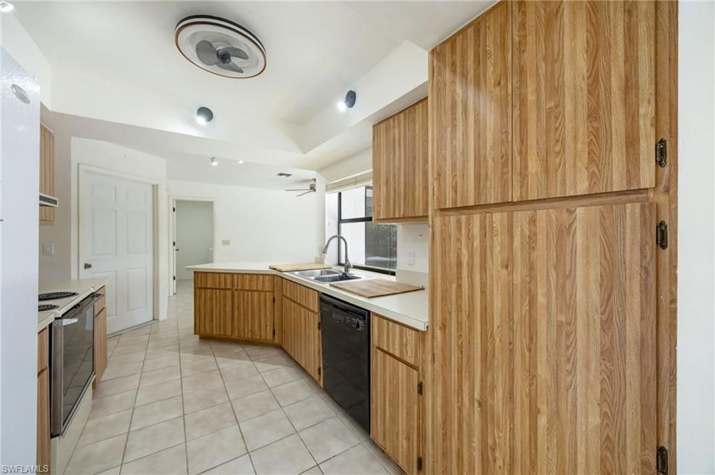25548 Fenner Cir, Bonita Springs, FL 34135 Photo