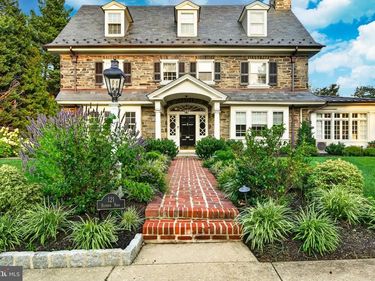 121 BLEDDYN ROAD, ARDMORE, PA 19003